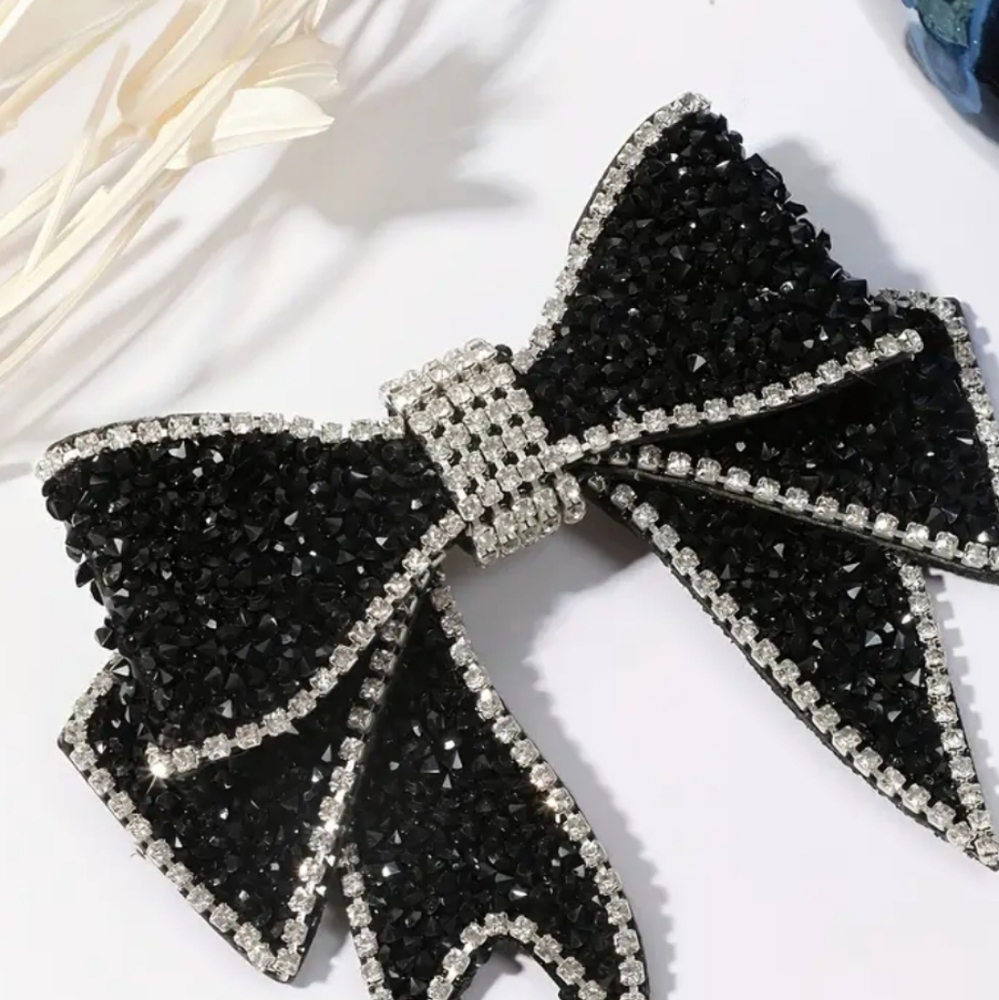 NEW ELEGANT DAZZLING CRYSTAL BOW TIE/NECK TIE - BLACK 3" x 4"
